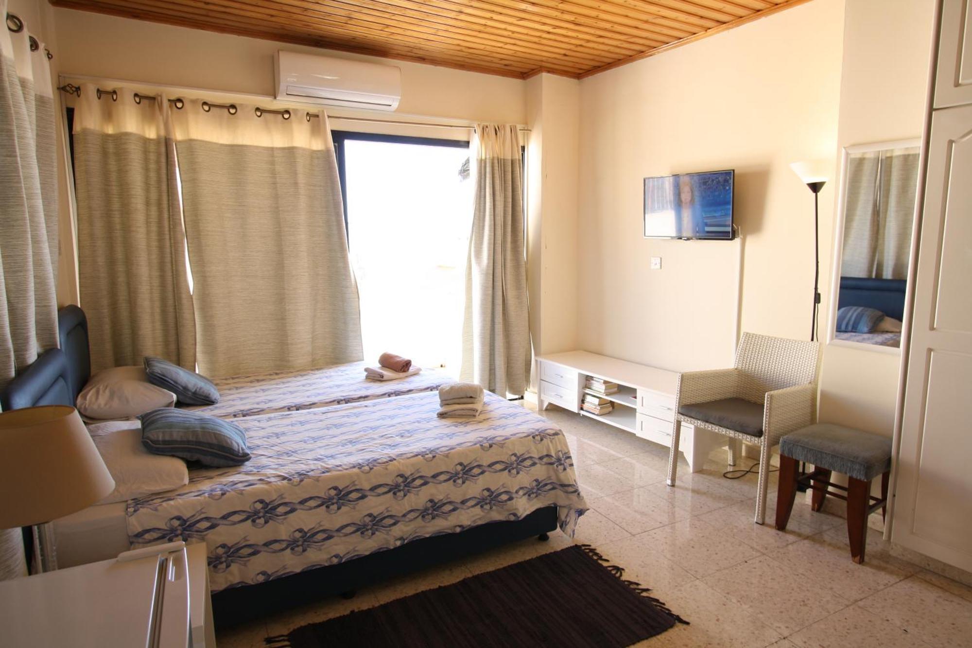Village Pissouri